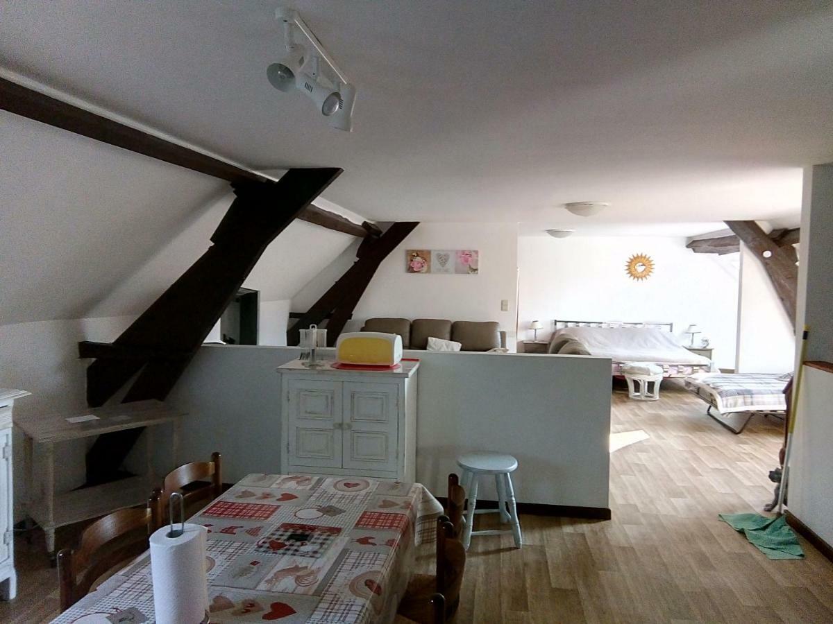 Au Trieu Hotel Wannebecq ภายนอก รูปภาพ